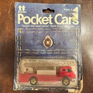Vintage 1978 Tomy Pocket Cars American Fire Engine Ladder Truck Die-Cast